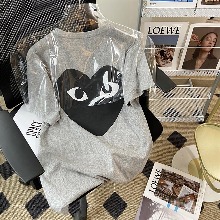 꼼데가르송 Comme  des Garçons 하트 프린트 반팔 티셔츠