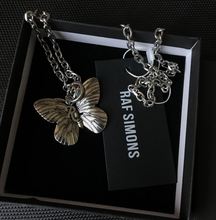 라프시몬스 RAF SIMONS 버터플라이 목걸이 앤 스켈레톤 핀